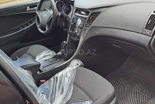 Hyundai Sonata-19