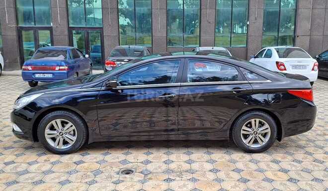 Hyundai Sonata-3