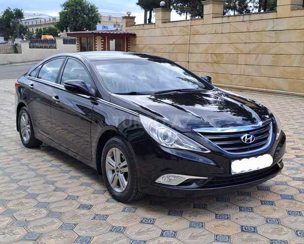 Hyundai Sonata-6