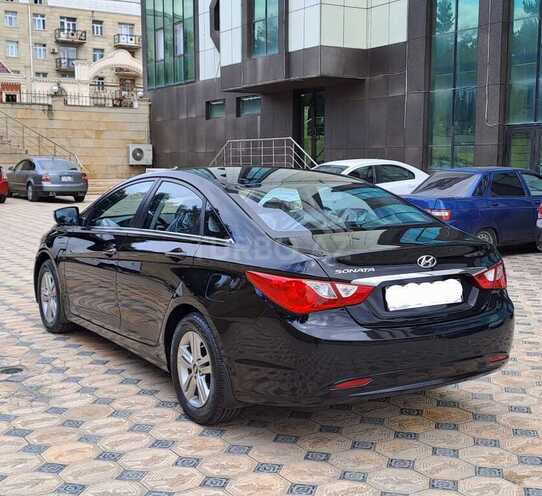 Hyundai Sonata-9