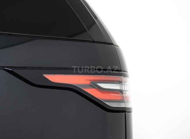 Land Rover Discovery-5