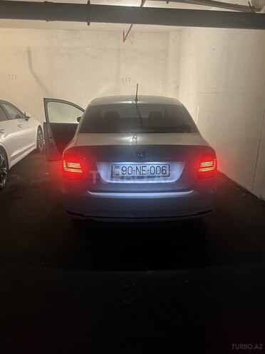 Volkswagen Polo 2019, 138,000 km - 1.6 l - Bakı
