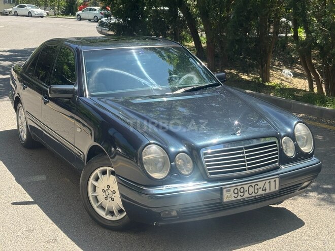 Mercedes E 240 1997, 318,000 km - 2.4 l - Bakı