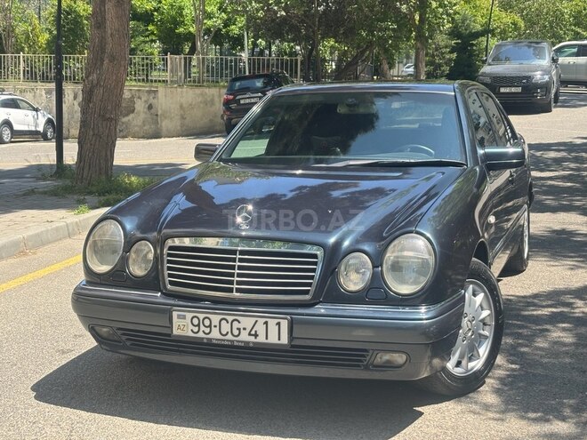 Mercedes E 240 1997, 318,000 km - 2.4 l - Bakı
