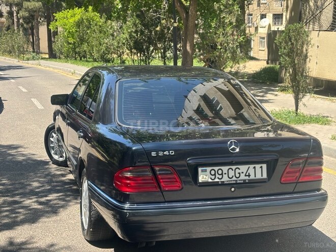 Mercedes E 240 1997, 318,000 km - 2.4 l - Bakı