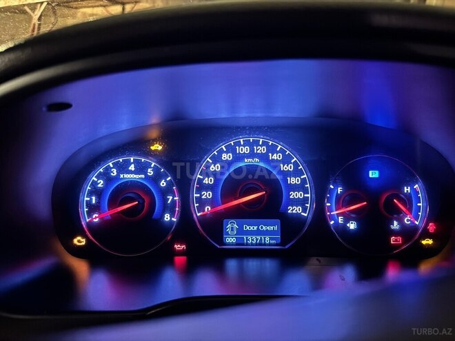 Hyundai Santa Fe 2011, 134,000 km - 2.4 л - Tovuz