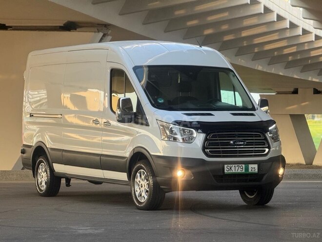 Ford Transit-1