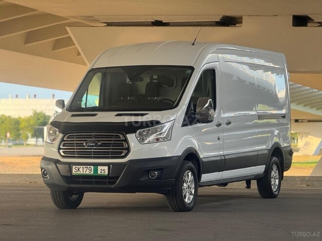 Ford Transit-5