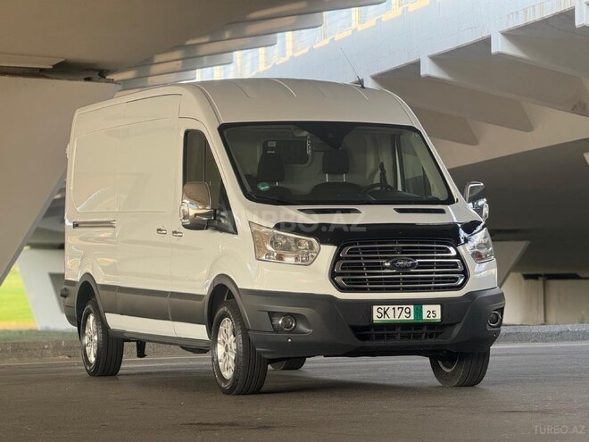 Ford Transit-6