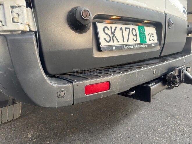 Ford Transit-21