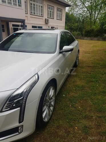 Cadillac CT6-3