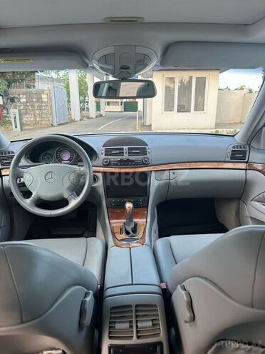 Mercedes E 320 2002, 221,700 km - 3.2 л - Astara