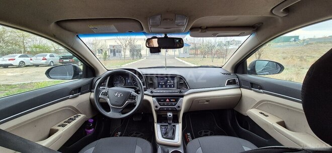 Hyundai Elantra 2017, 196,697 km - 2.0 l - Qazax
