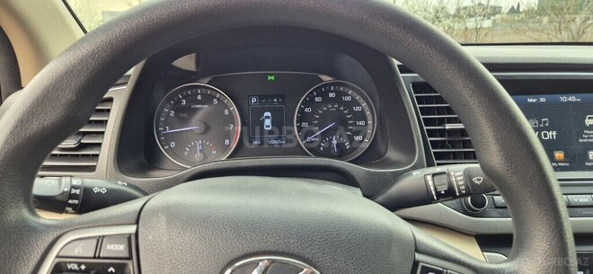 Hyundai Elantra 2017, 196,697 km - 2.0 l - Qazax