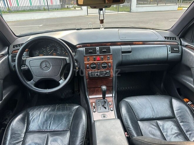 Mercedes E 230 1997, 430,000 km - 2.3 l - Masallı