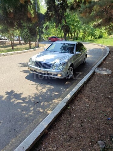 Mercedes E 220 d 2003, 426,000 km - 2.2 l - Gəncə