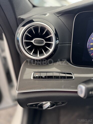 Mercedes CLS 300-8