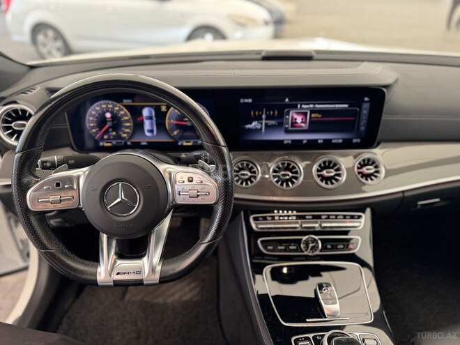 Mercedes CLS 300-9