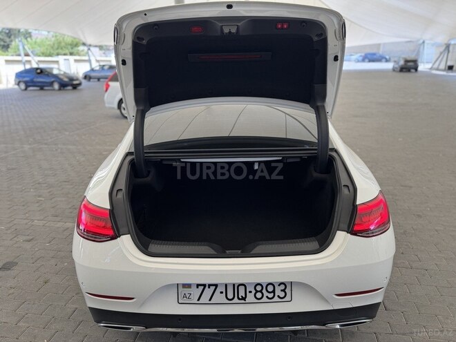Mercedes CLS 300-11