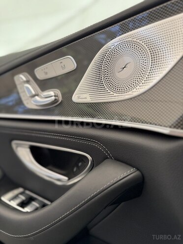 Mercedes CLS 300-13