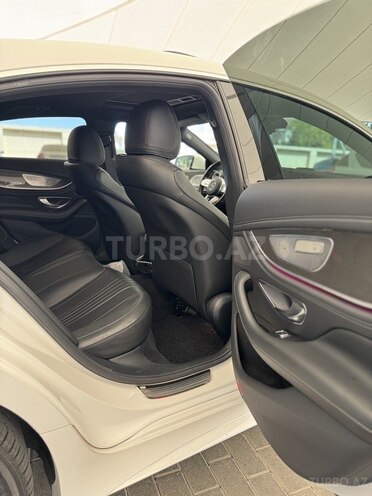 Mercedes CLS 300-16