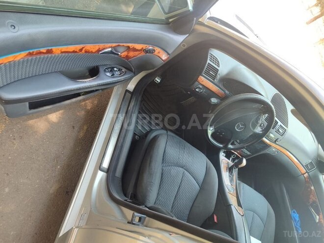 Mercedes E 220 d 2003, 426,000 km - 2.2 l - Gəncə