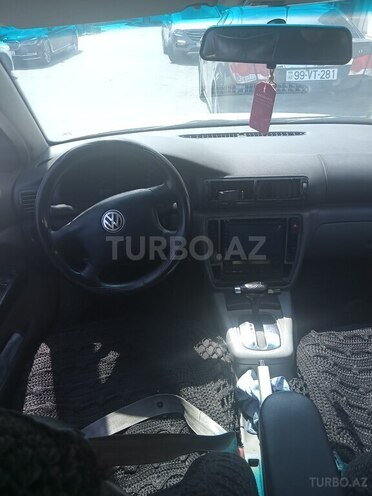 Volkswagen Passat 2000, 417,500 km - 2.0 л - Bakı