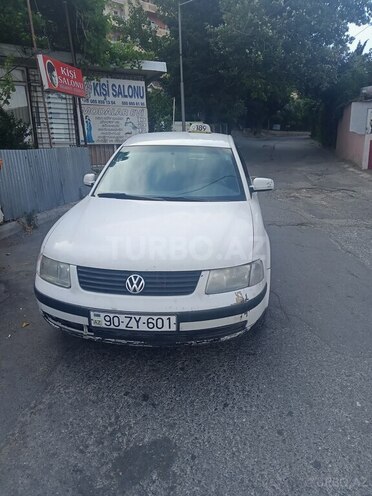 Volkswagen Passat 2000, 417,500 km - 2.0 л - Bakı