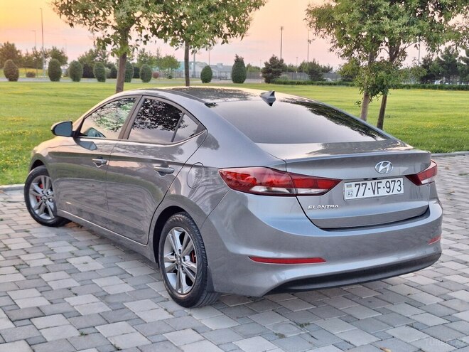 Hyundai Elantra 2017, 114,000 km - 2.0 l - Bakı