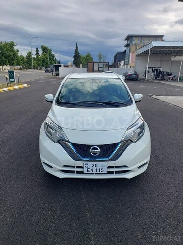 Nissan Note-1
