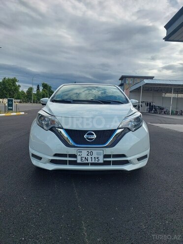 Nissan Note-2