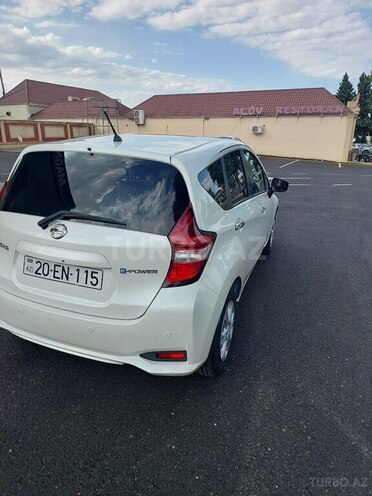 Nissan Note-8