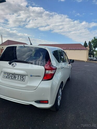Nissan Note-7