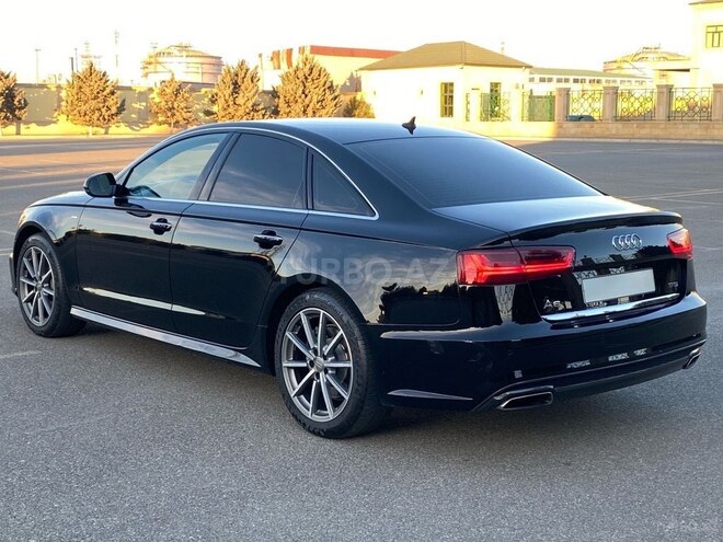 Audi A6-4