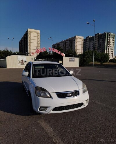 Kia Rio 2011, 376,500 km - 1.4 л - Gəncə