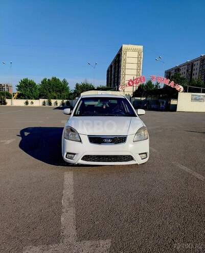 Kia Rio 2011, 376,500 km - 1.4 л - Gəncə