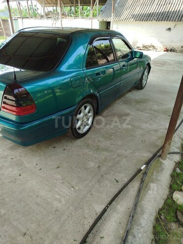 Mercedes C 180-2