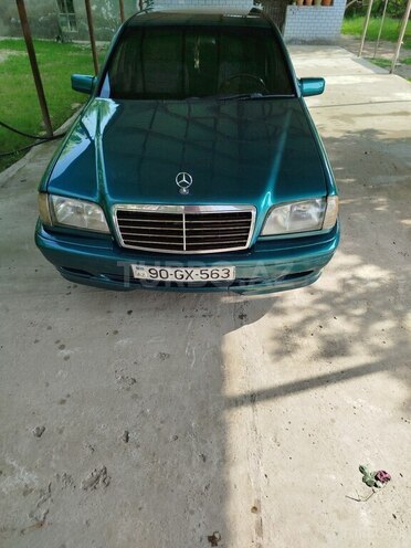 Mercedes C 180-4