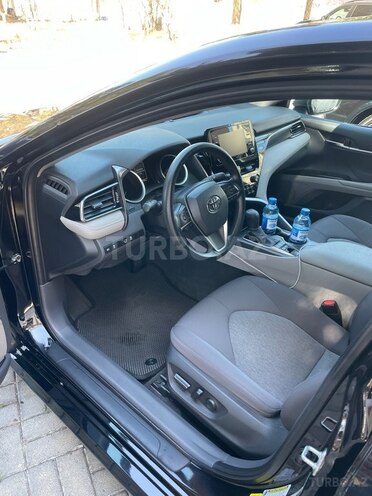 Toyota Camry-9
