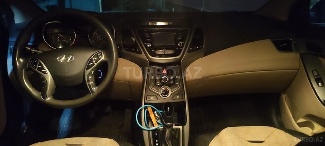 Hyundai Elantra 2014, 243,011 km - 1.8 l - Sabirabad