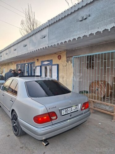 Mercedes E 230 1997, 360,000 km - 2.3 l - Beyləqan