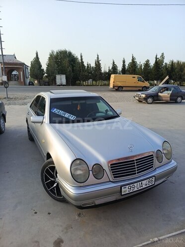 Mercedes E 230 1997, 360,000 km - 2.3 l - Beyləqan