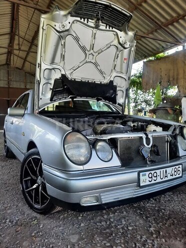 Mercedes E 230 1997, 360,000 km - 2.3 l - Beyləqan