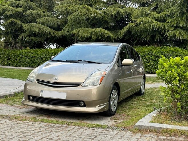 Toyota Prius-2
