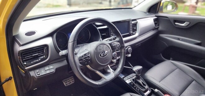 Kia Stonic 2017, 76,000 km - 1.6 л - Masallı