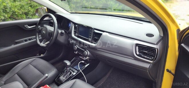 Kia Stonic 2017, 76,000 km - 1.6 л - Masallı