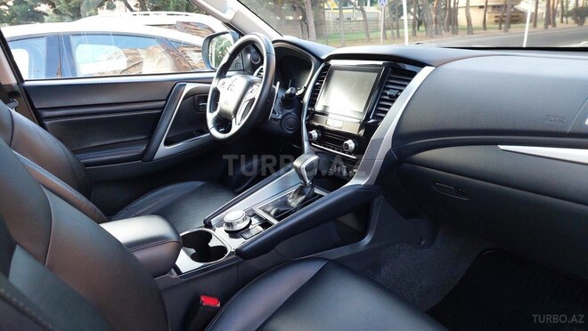 Mitsubishi Pajero Sport 2021, 52,800 km - 3.0 л - Bakı