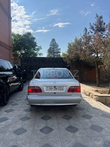 Mercedes E 240 1999, 279,000 km - 2.4 l - Gəncə