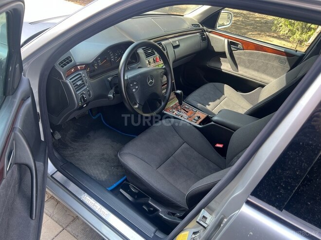 Mercedes E 240 1999, 279,000 km - 2.4 l - Gəncə
