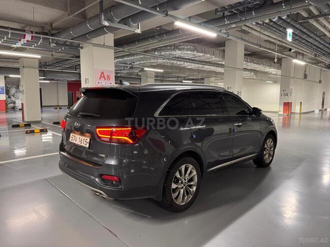 Kia Sorento-4